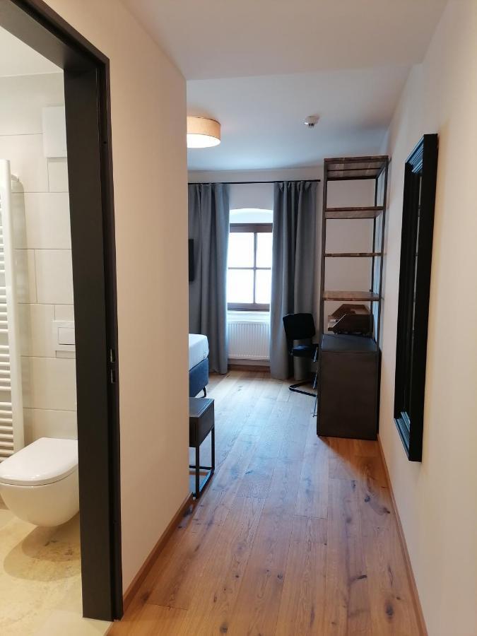 Hotelgasthof Kirchenwirt Schierling 외부 사진