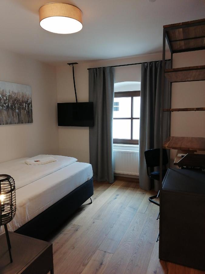 Hotelgasthof Kirchenwirt Schierling 외부 사진
