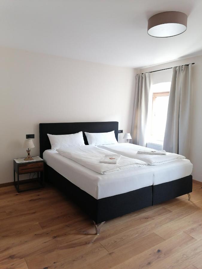 Hotelgasthof Kirchenwirt Schierling 외부 사진