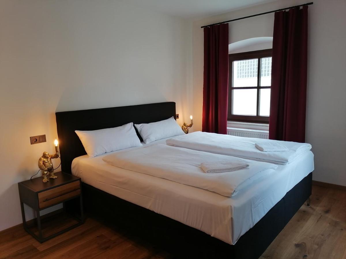 Hotelgasthof Kirchenwirt Schierling 외부 사진